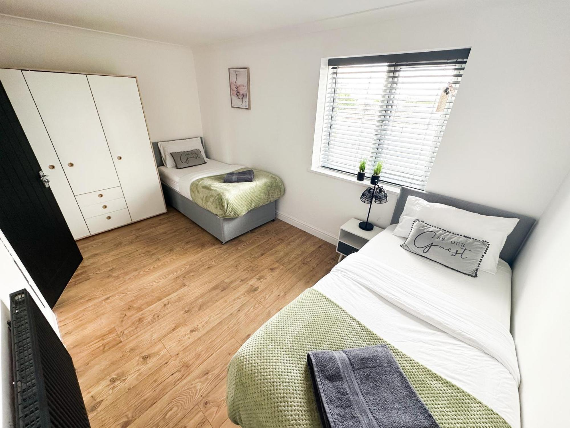 Nec-Airport-Hs2- 4Min Drive To Nec Villa Marston Green Exteriör bild